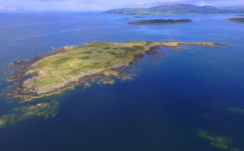 An island put up for sale in Scotland ABC.AZ