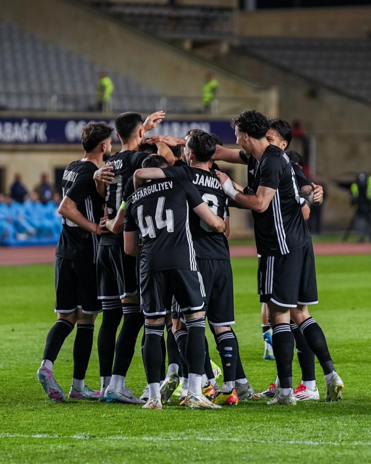 "Qarabağ" "Neftçi"ni 3 cavabsız qolla məğlub etdi