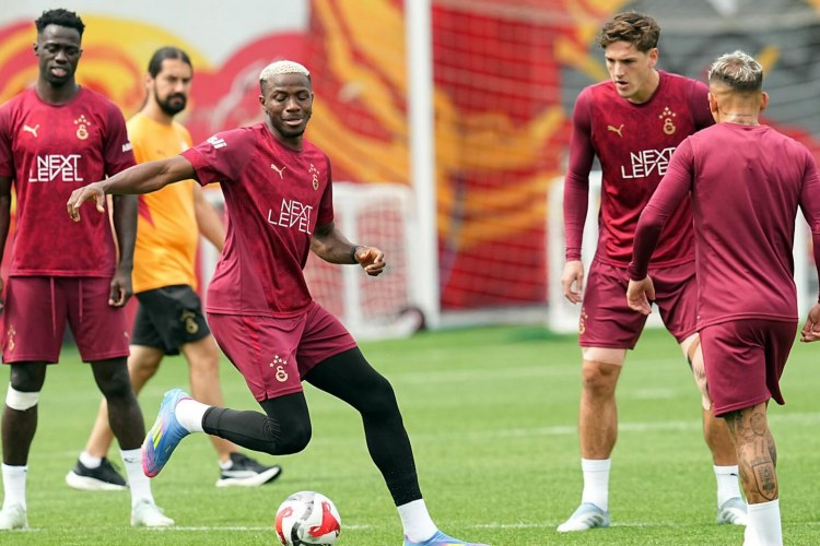 "Qalatasaray" mövsümün ilk oyununa hücumçusuz çıxacaq
