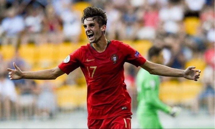 "Barselona" futbolçunun 50 faizlik transfer hüququnu da satdı -    11 milyon avroya