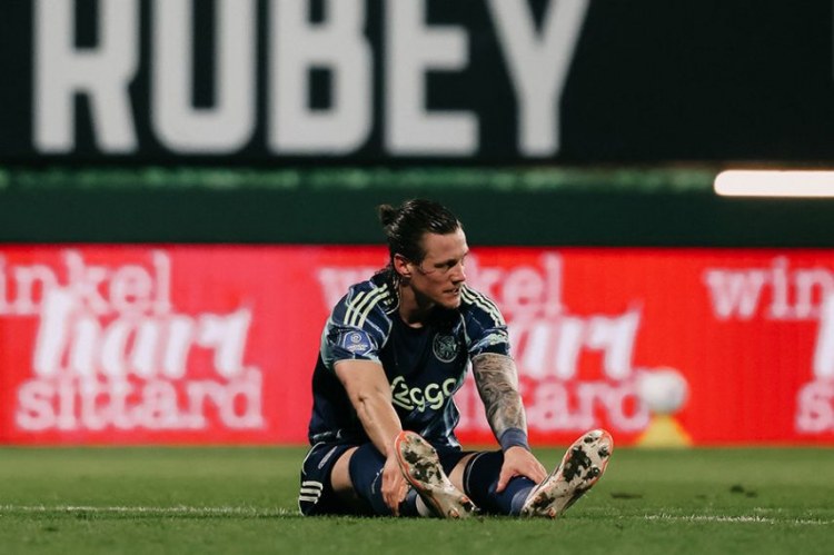 "Ayaks"ın forvardı "Qarabağ"a qarşı oynamayacaq? - təcrübəli futbolçu zədələndi