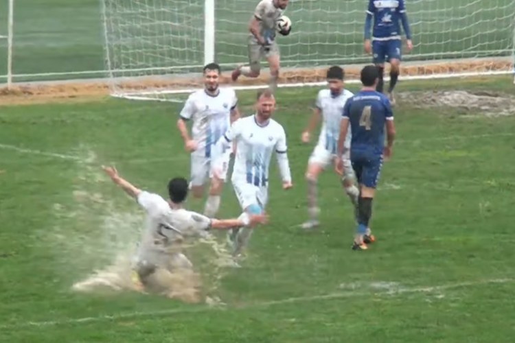 "Baku Sportinq" - "Şahdağ Qusar" matçında 3 qol, 1 qırmızı vərəqə