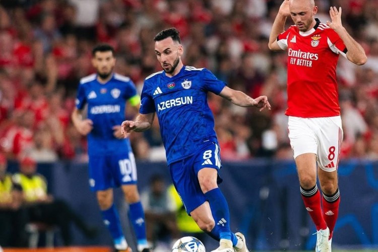 "Qarabağ"ın futbolçusu məşqçilik kursunda -    FOTO