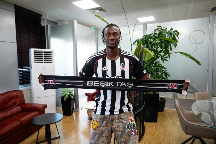 İngiltərə millisinin hücumçusu "Beşiktaş"da
