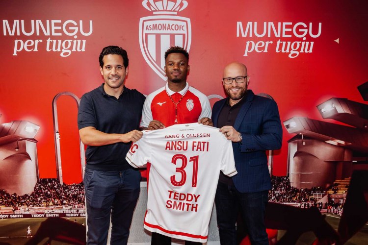 "Barselona"nın futbolçusu "Monako"da -    RƏSMİ