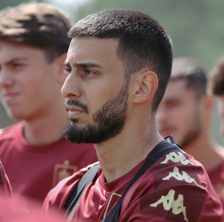"Mənimlə maraqlandıqlarını bildikdən sonra prioritetim bu kluba keçmək oldu"    - "Neftçi"nin yeni transferi