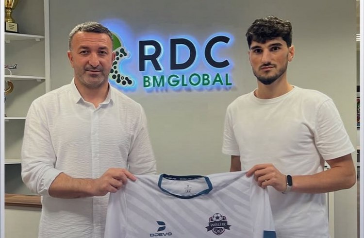 Bölgə klubu hücumçu transfer etdi -    RƏSMİ