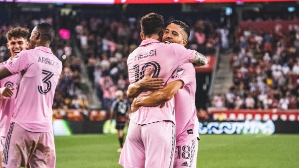 Messi iki qol vurdu, komandası qalib gəldi
