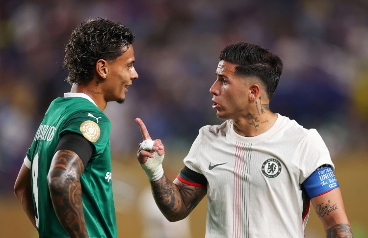 "Roma"dan 30 milyon avro tələb edirlər