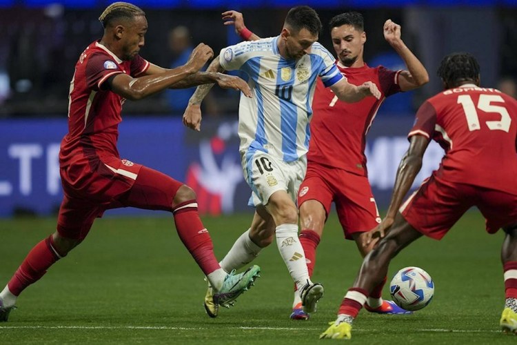 Messi Səudiyyə Ərəbistanı klubu ilə danışıq aparır