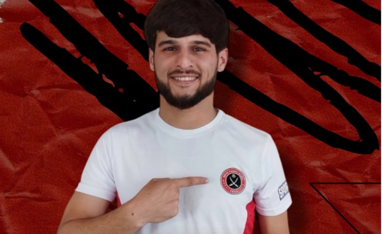 I Liqa klubu hücumçu transfer etdi