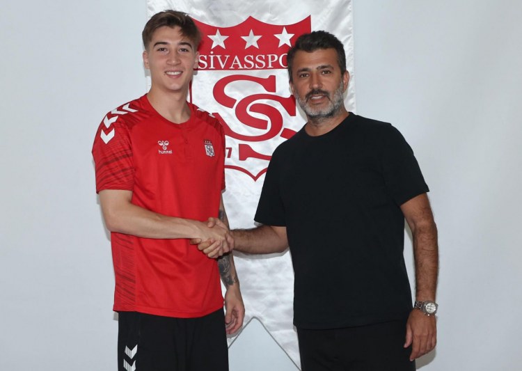 Millimizin üzvü "Sivasspor"da -    RƏSMİ