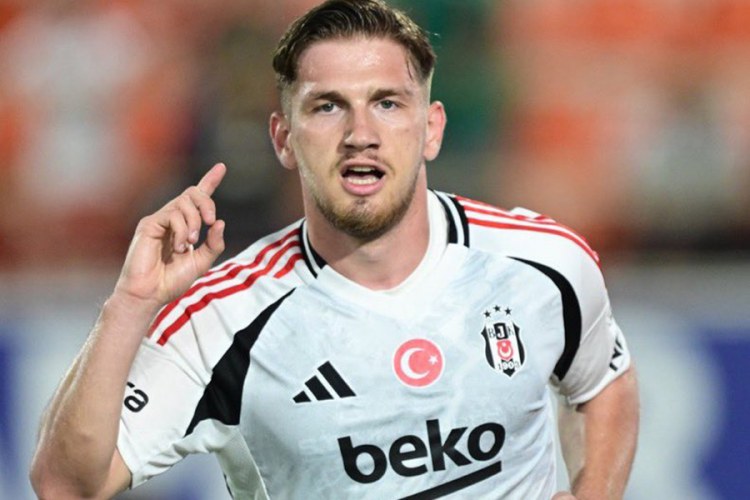 "Beşiktaş"ın hücumçusuna İtaliyadan təklif