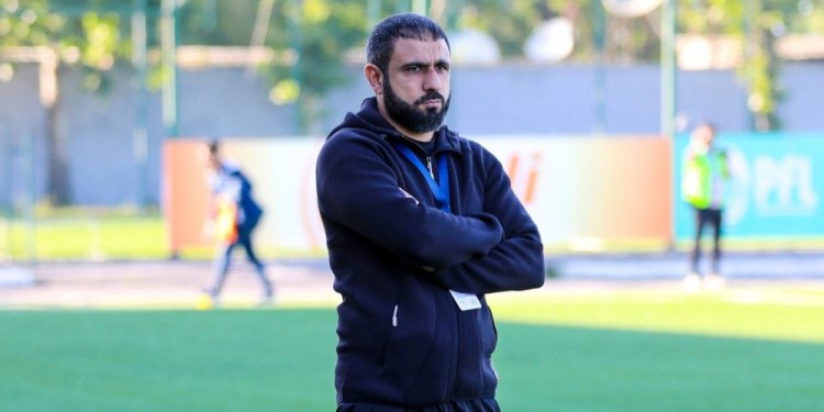 "Futbolçularımızın aldığı məvacibdən danışırsa, burada qazandığı məbləği açıqlasın"    - Rəşad Sadıqovdan Yurçeviçə cavab verdi