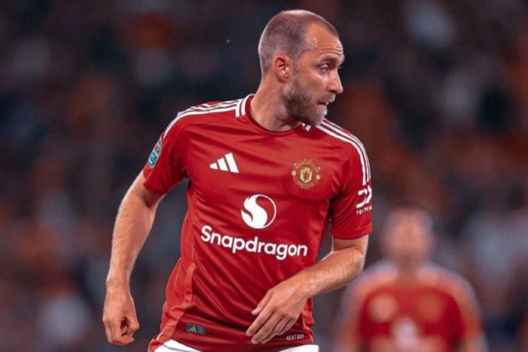 Məşhur futbolçuya aşağı liqa klubundan təklif