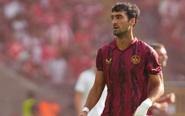 Mahir Emreli üçün "Roma" qarşısında 45 dəqiqə
