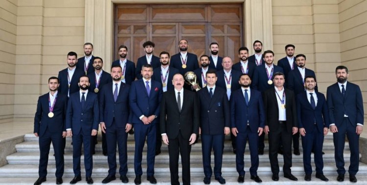 İlham Əliyev minifutbol üzrə Azərbaycan milli komandasının üzvlərini qəbul etdi