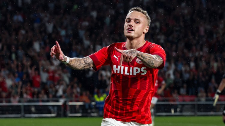 "Napoli" Niderland millisinin üzvünü transfer etməyə hazırlaşır