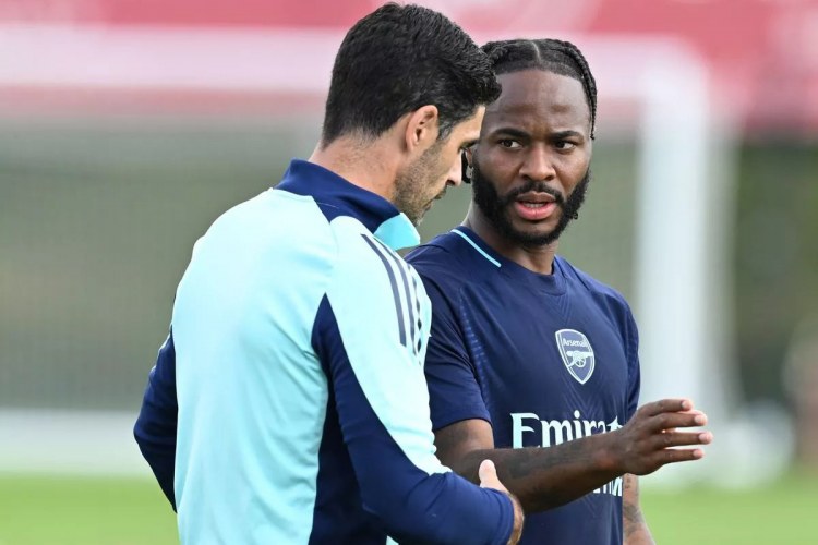"Arsenal" Sterlinqlə bağlı qərar verdi