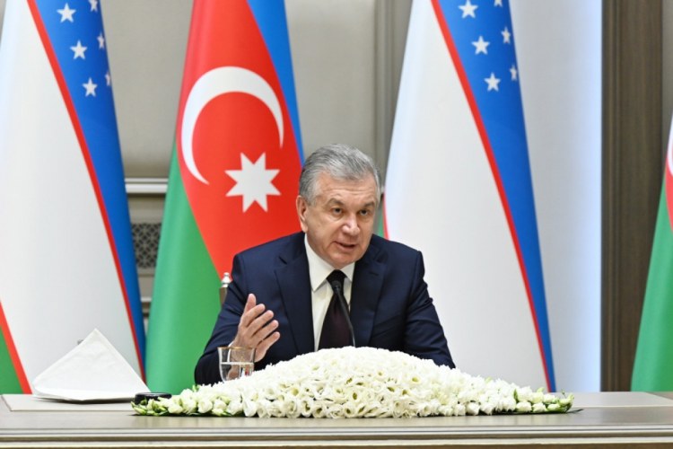 Ölkə prezidenti tarixi uğura biganə qalmadı