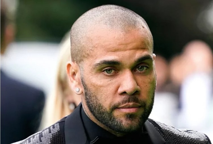 Dani Alves Medialiqa klubunda