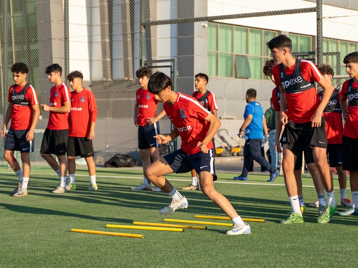 "Qarabağ"ın futbolçusunu "Neftçi"nin oyunçusu əvəz etdi