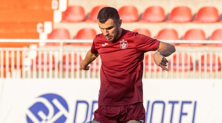 Azərbaycanlı futbolçu "Partizani"də