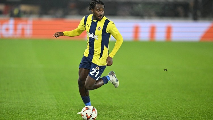 "Fənərbaxça"nın futbolçusu "Beşiktaş"la razılaşdı