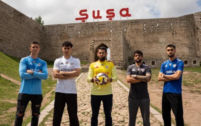 "Qarabağ" yeni formalarını Şuşadan təqdim etdi -    FOTOLAR