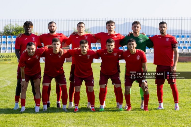 Azərbaycanlı futbolçu "Dinamo"ya qarşı oynadı
