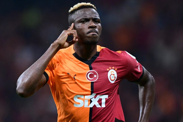 "Mançester Yunayted" Osimhen üçün hərəkətə keçdi