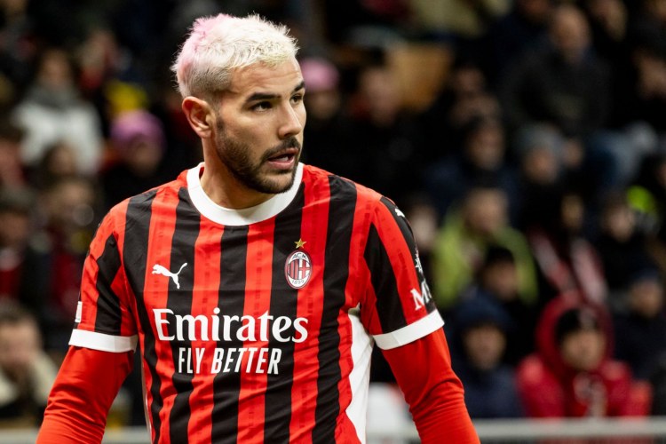 "Milan"ın müdafiəçisi "Əl-Hilal"a keçə bilər