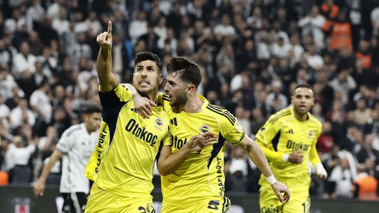 İstanbul derbisində 5 qol, 1 qırmızı vərəqə və "comeback" -    GENİŞ İCMAL