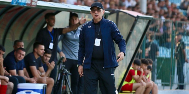 Kurban Berdiyevdən peşəkarlıq nümunəsi -    güclü olan oynamalıdır, imtiyazlı olan yox!