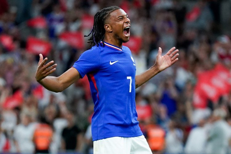 Avropa nəhəngləri "Bavariya"nın futbolçusunu transfer etmək istəyir