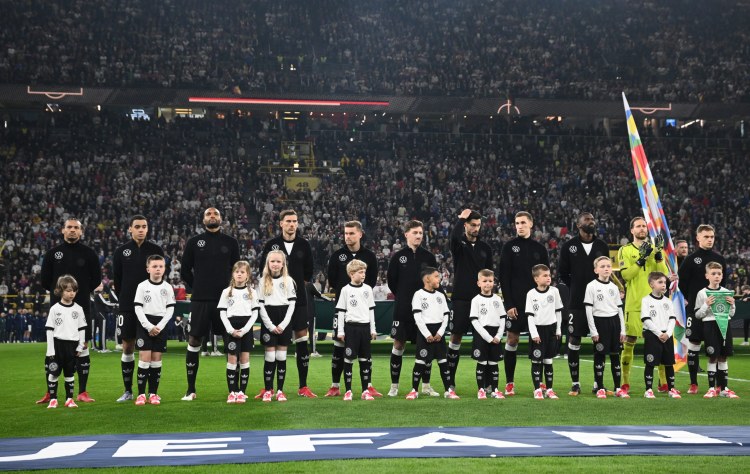 DÇ-2026: Almaniya Slovakiyaya, Niderland Litvaya qarşı