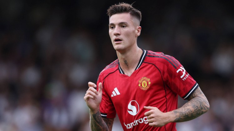 "Mançester Yunayted"in futbolçusunun durumuna aydınlıq gəldi - 1 ay oynamayacaq