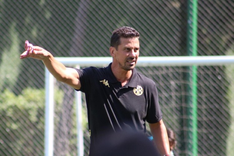 Azərbaycan çempionunun baş məşqçisi Slovakiya yığmasında çalışacaq