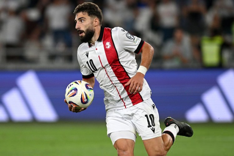 "Beşiktaş" gürcü futbolçunu transfer etmək istəyir