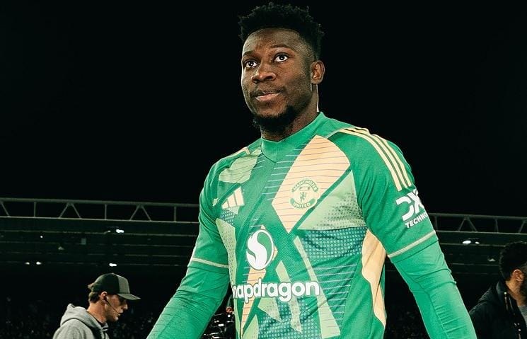 "Mançester Yunayted"in qapıçısı "Trabzonspor" yolunda
