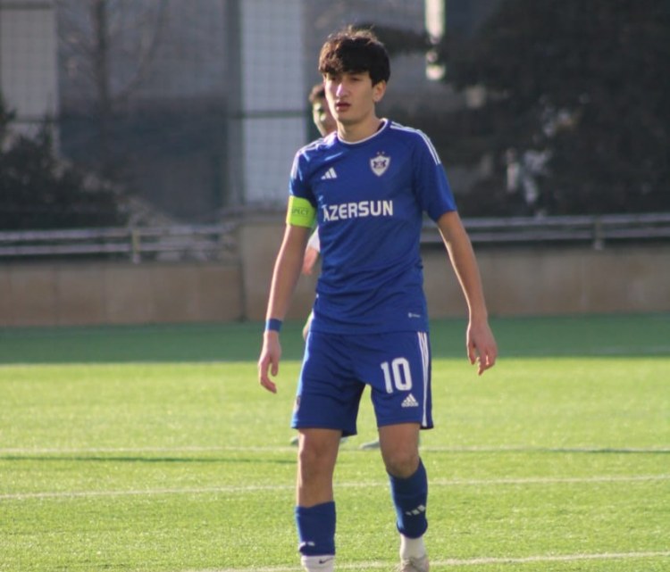 "Bundesliqada oynayan ilk azərbaycanlı kimi tarixə düşmək istəyərdim" - "Qarabağ"dan ayrılaraq Almaniya klubuna keçən İsgəndərov