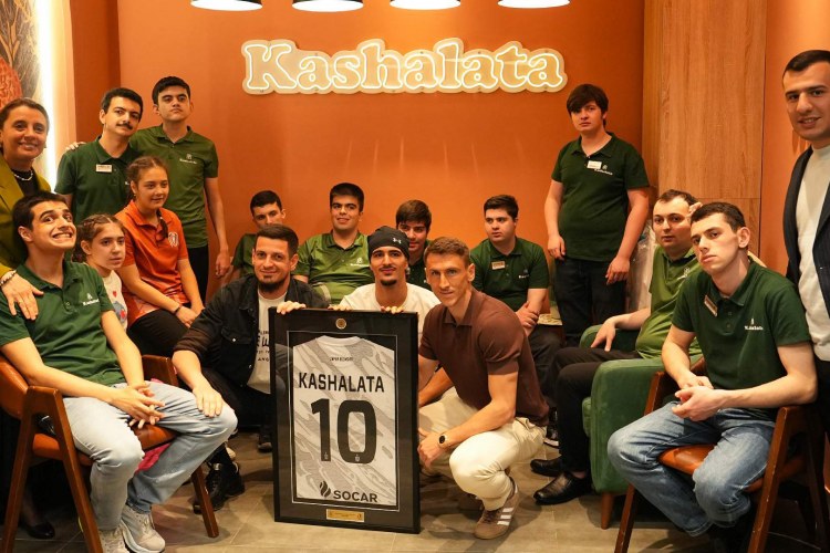 "Neftçi"nin futbolçuları Ümumdünya Autizm haqqında Məlumatlandırma Günü tədbirində iştirak etdilər -    FOTOLAR