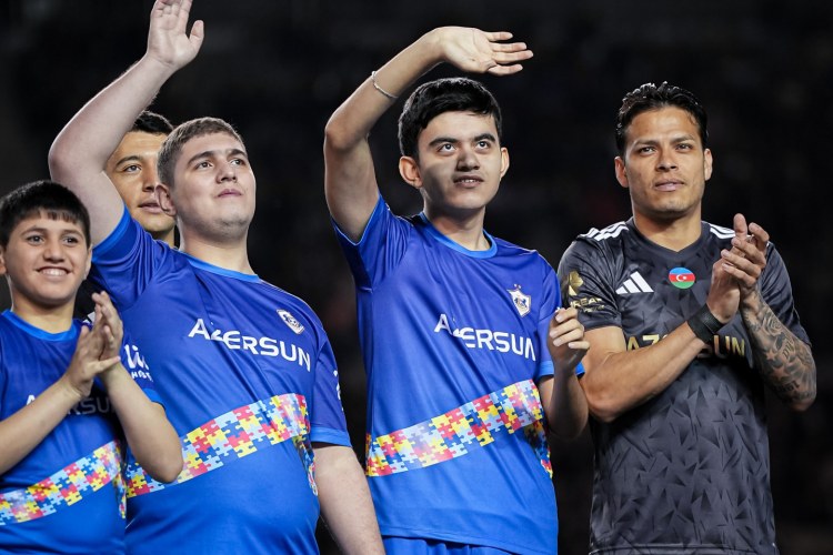 “Qarabağ” – “Sabah” matçından öncə xüsusi sosial aksiya təşkil olundu -    FOTOLAR