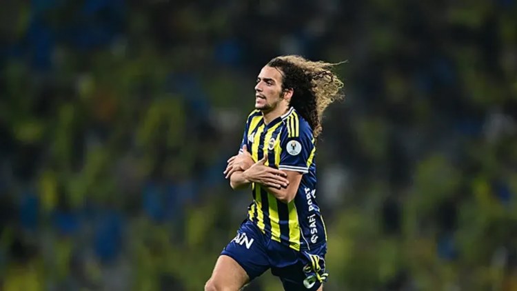 "Fənərbaxça"nın "Qalatasaray"ı məğlub edərək kuboka sahib olduğu matç - GENİŞ İCMAL