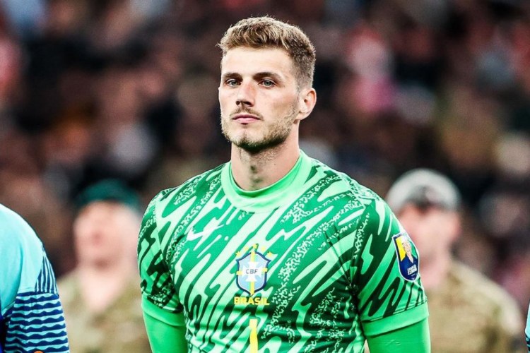 Braziliya millisinin üzvü İtaliya klubuna keçir