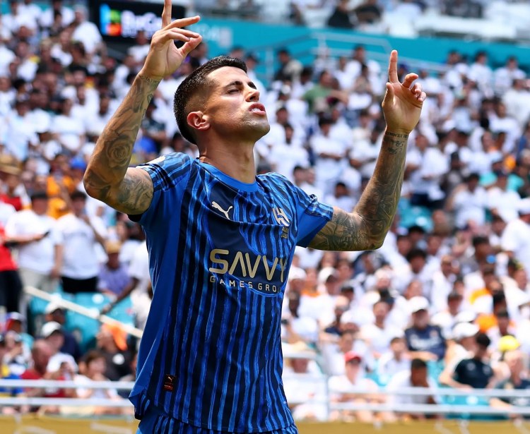 "Barselona" 31 yaşlı müdafiəçini sabah rəsmi elan edəcək