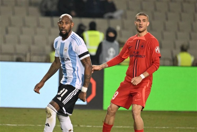 FKSB-nin hücumçusu "Qarabağ" haqda danışdı: "Sensasion performns göstərdilər"