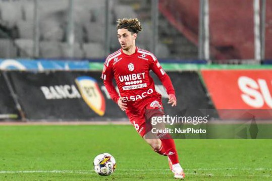 “Lill”də futbola başlamış yarımmüdafiəçi “Qarabağ”ın şərtlərini qəbul etdi -    SON DƏQİQƏ