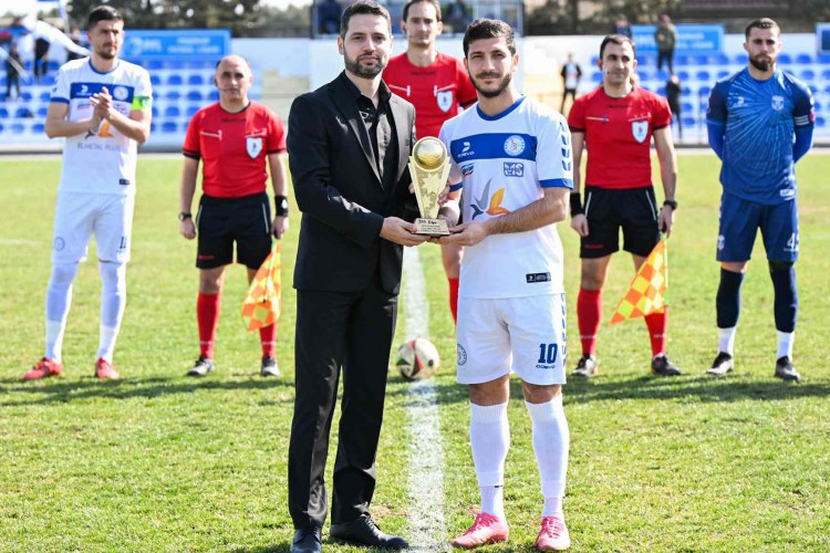 "Ayın qolu" layihəsinin qalibi mükafatlandırıldı