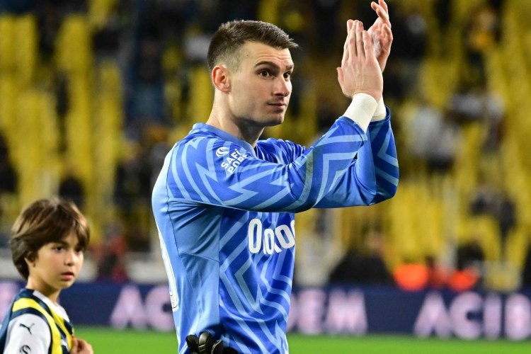 "Fənərbaxça"nın qapıçısı Xorvatiyada qalacaq